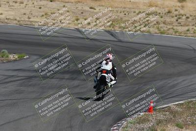 media/Apr-20-2025-AHRMA (Sun) [[393a79c373]]/Race/Group 10/Turn 4b/